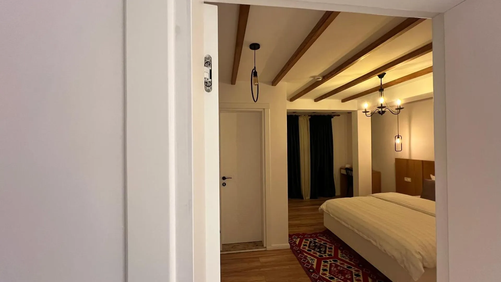 Hotel Chestnut Hill à Bajram Curri