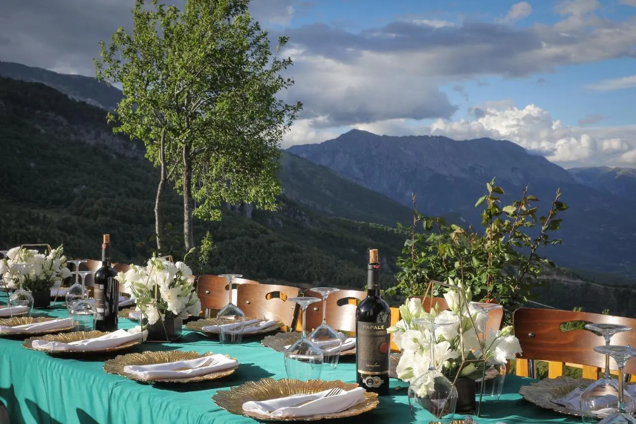 Hotel Chestnut Hill à Bajram Curri